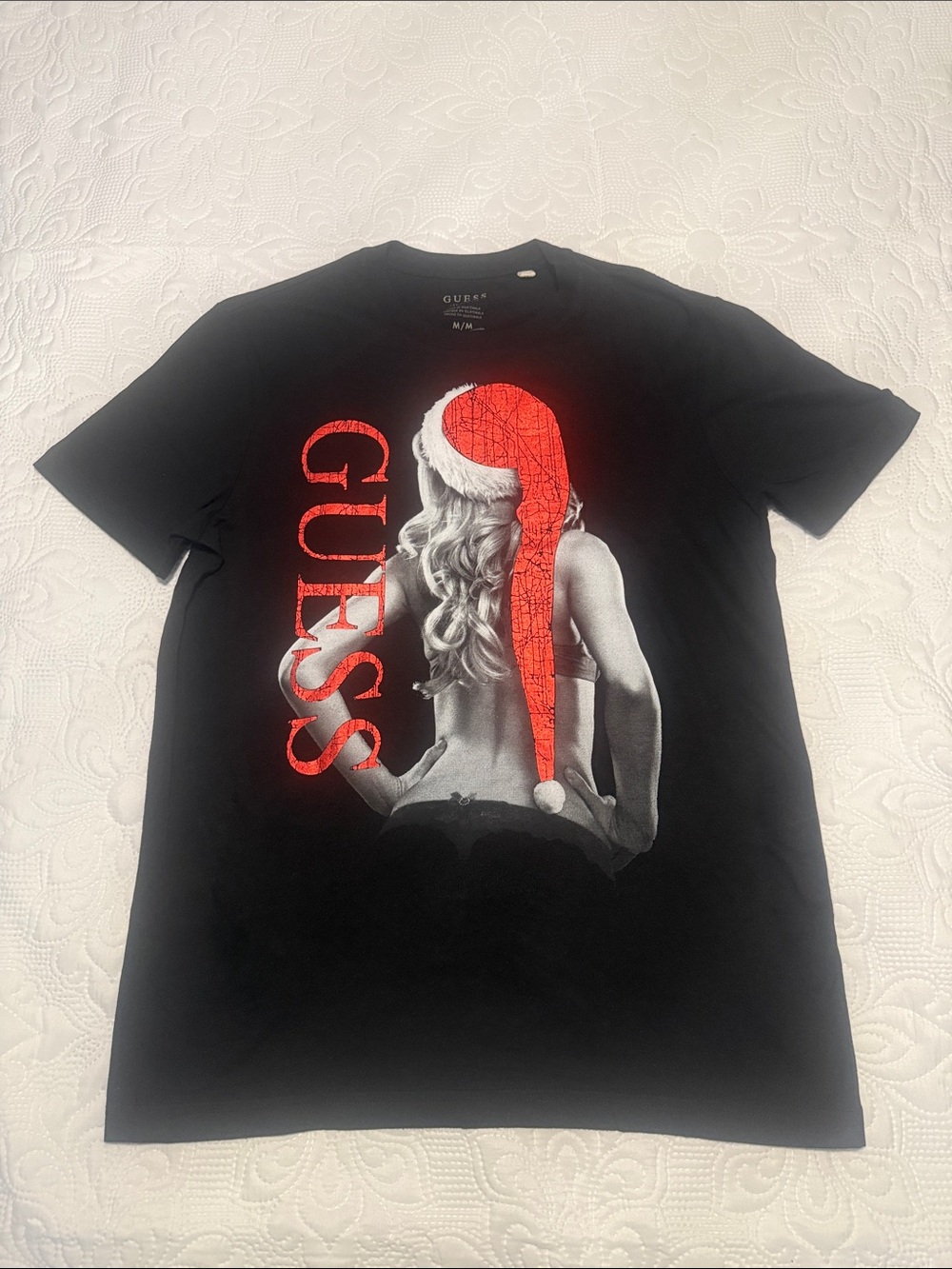 Guess black Christmas t’shirt